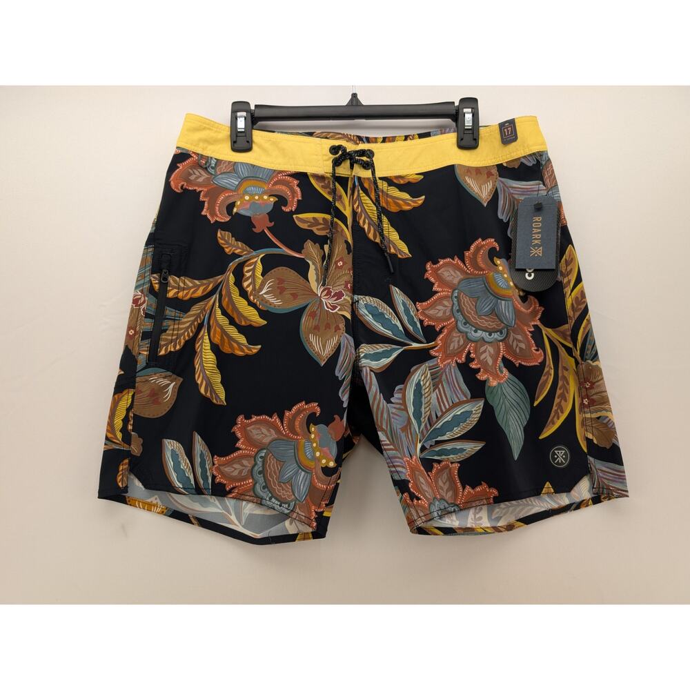 NWT Roark Roark Boatman 2.0 Boardshorts 17" in Baroque Black size 36
